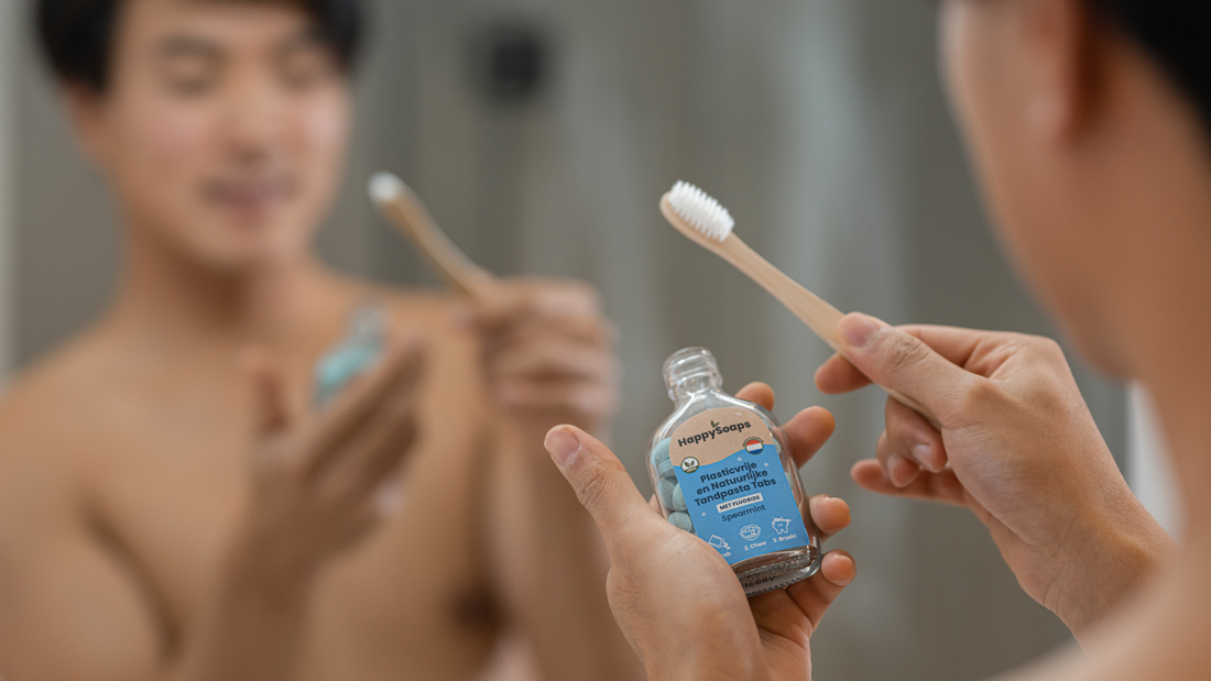 4 skillnader mellan våra plastfria tandkrämstabletter och vanlig tandkräm